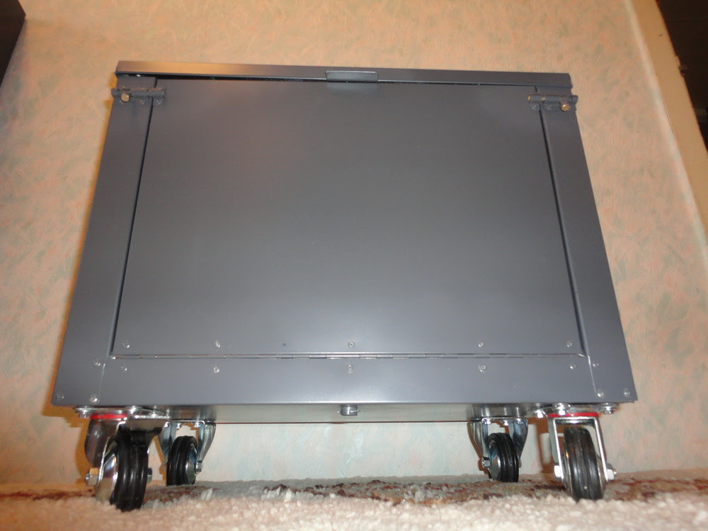 50-литровая СВФ в металлическом корпусе      