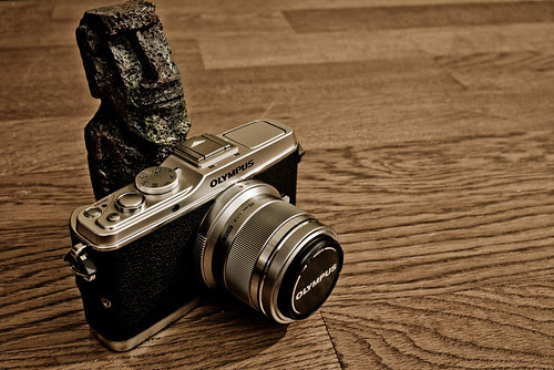 Olympus E-P3 & MZD 45mm f/1.8