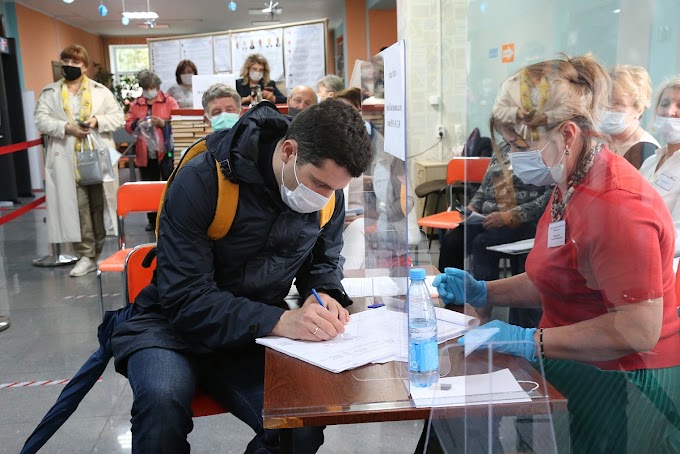 Губернатор Калининградской области Алиханов проголосовал на выборах в Госдуму