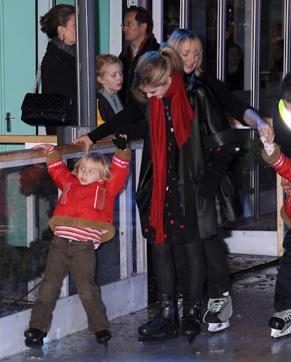 25+ Family Emma Watson Childhood Pics