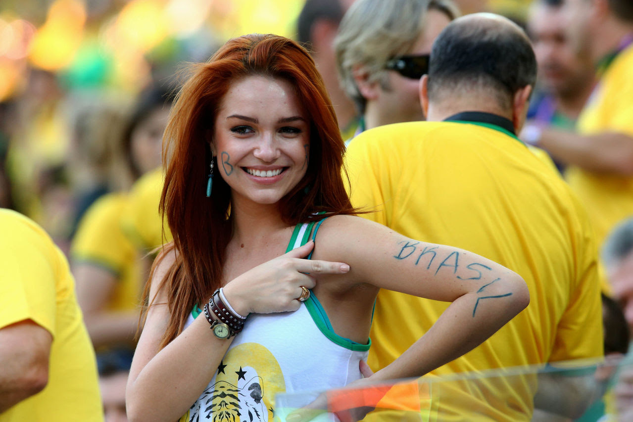 ブラジルワールドカップの美女サポーター集 Football Shirts Voltage Com サッカー各国代表 クラブユニフォーム