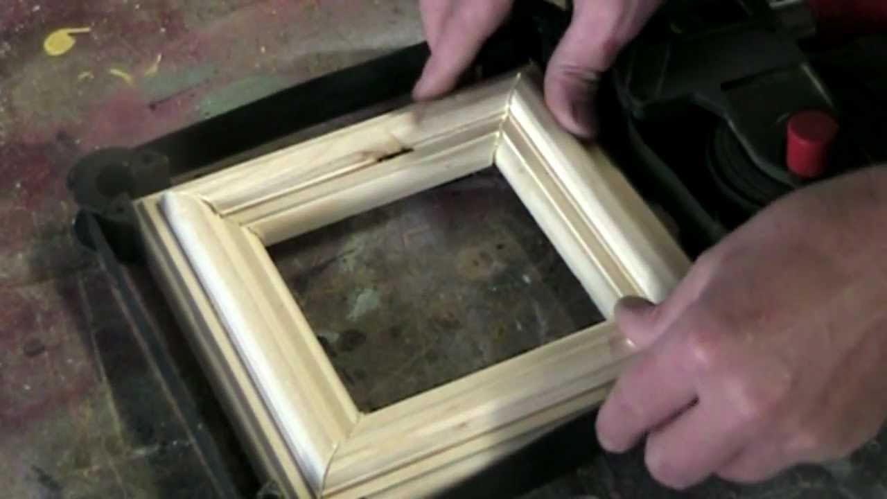  to make a simple picture frame using a woodworking router - YouTube