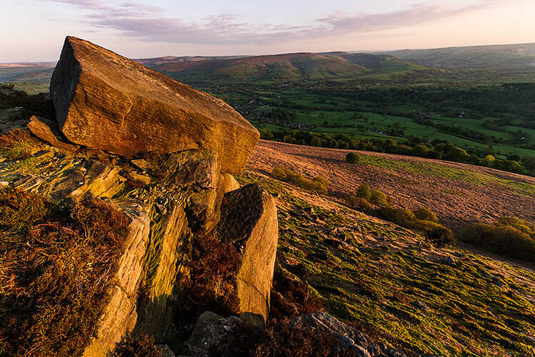 Large rock formations, boulders and cliffs all pose a danger to hikers.