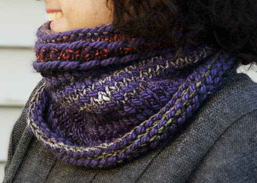 Palisade chunky cowl, handknit