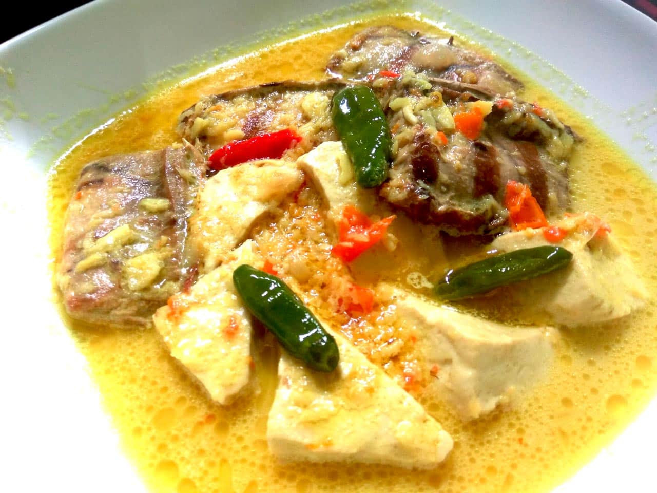 Resep Ikan Tuna Bumbu Kuning Santan Yang Mudah