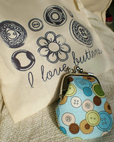 Frame Purse in Button Fabric