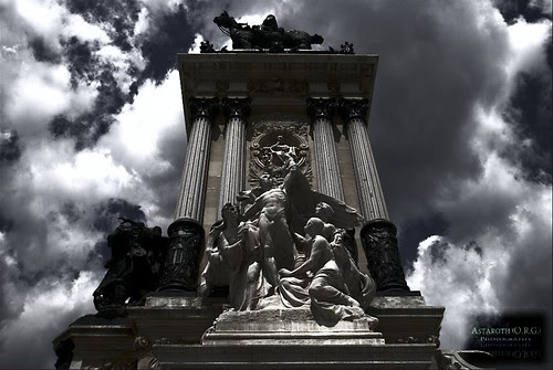 Dioses del Cielo