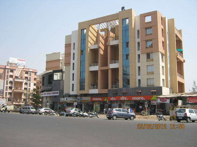 "more supermarket" at Dwarka, Shivar Chowk, Rahatani Road, Pimple Saudagar, Aundh Annexe 411027 - Visit Suhas Mantri Constructions' Mystica 3 BHK Flats behind Shivar Garden Hotel Rahatani Pune 411017