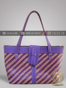 Tas Tikar Pandan Jogja Warna Ungu THEBATIK co id Tas Tikar Pandan Jogja Warna Ungu THEBATIK co id