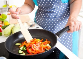  Cooking food at home is bad for health?  