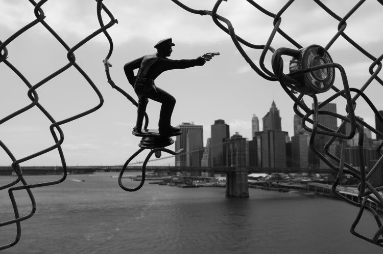 5 police manhattan and brooklyn bridges