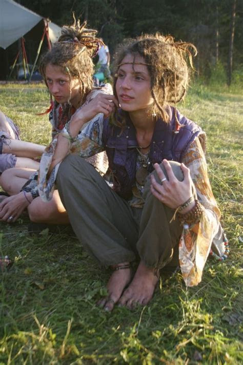 hippie girl fucking outdoor and sucking cock
