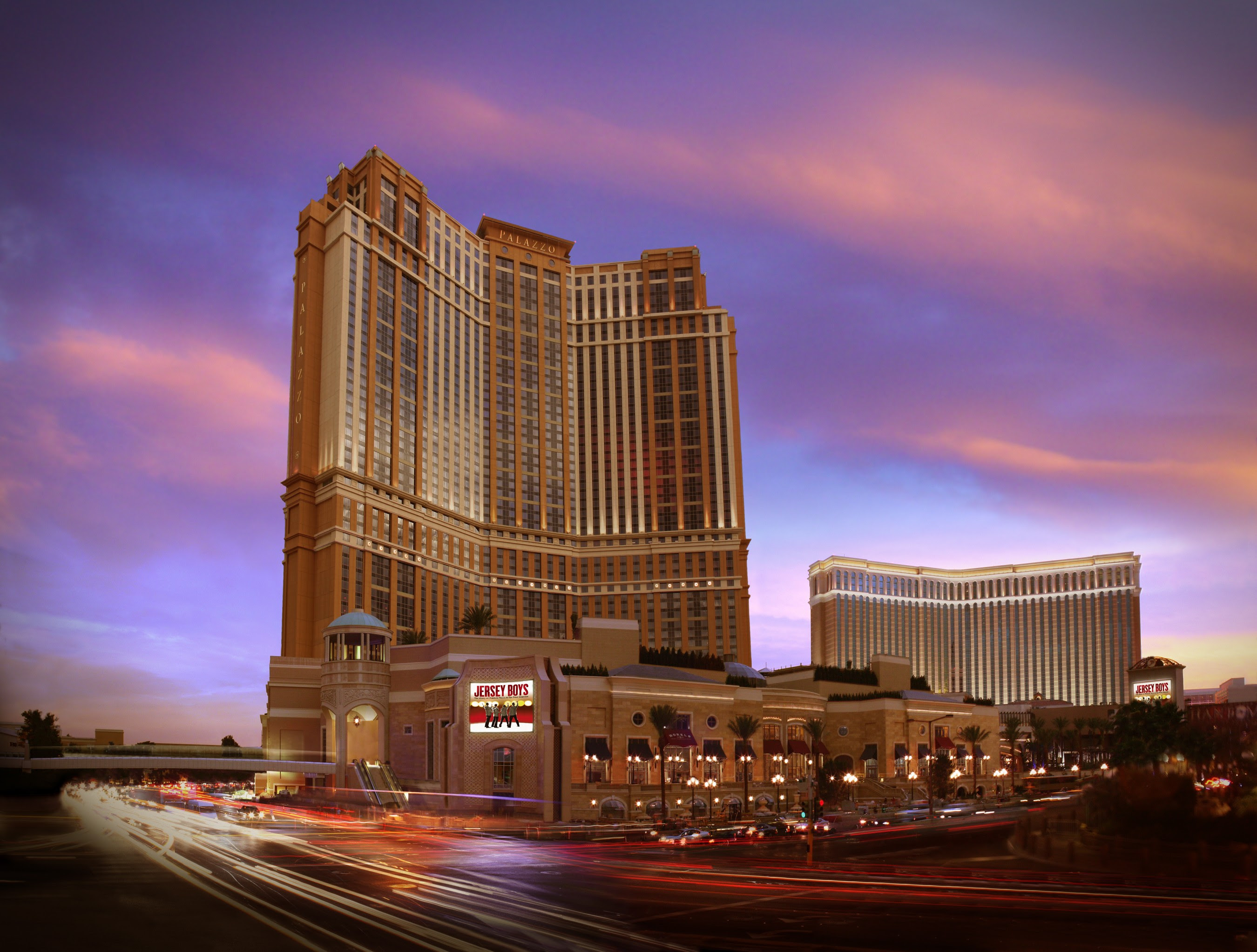 cab fare from las vegas airport to luxor motel