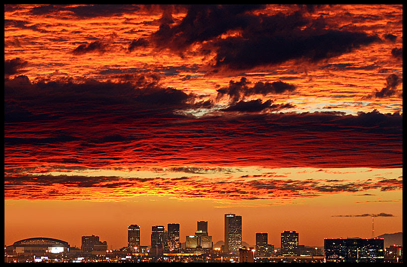Phoenix, AZ : Phoenix skyline at sunset as seen from 9 ...