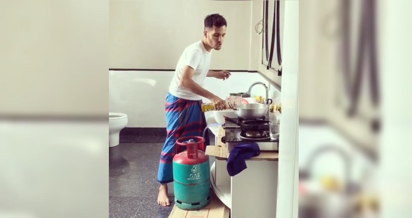 Aliff Syukri Dikecam Memasak Dalam Tandas