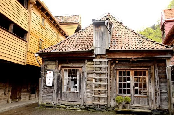 Fotos de Bergen en los Fiordos Noruegos, casa en Bryggen