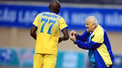 HLV Petrovic (FLC Thanh Hóa): ‘Chúng tôi cần sớm chặn vết dầu loang’