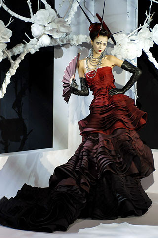 World Fashion Haute Couture World Fashion Haute Couture
