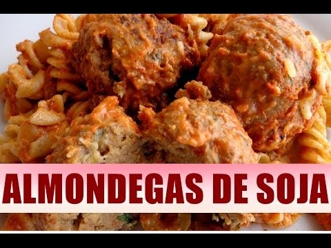 ALMONDEGAS DE CARNE DE SOJA COM MACARRÃO INTEGRAL POR MARA CAPRIO