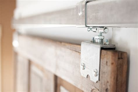 sliding door tip  lettered cottage