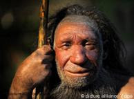 Réplica de un Hombre de Neandertal (museo de Mettmann).