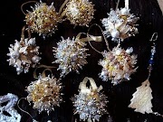 Populer BEADED CHRISTMAS BALL ORNAMENT diy, paling dicari!