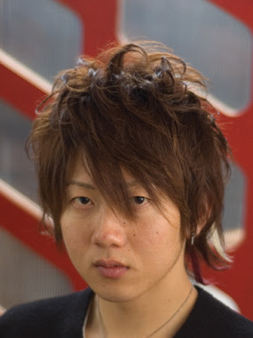 メンズ ヘアスタイル ロッカー風セイムレイヤー