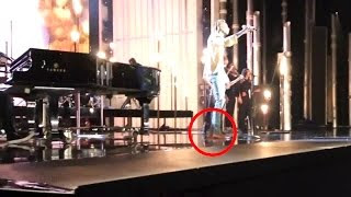 Watch : Wiz Khalifa Do Not Wear Shoes On Stage 2015 Billboard Music Awards @Wiz Khalifa Watch : Wiz Khalifa Do Not Wear Shoes On Stage 2015 Billboard Music Awards @Wiz Khalifa