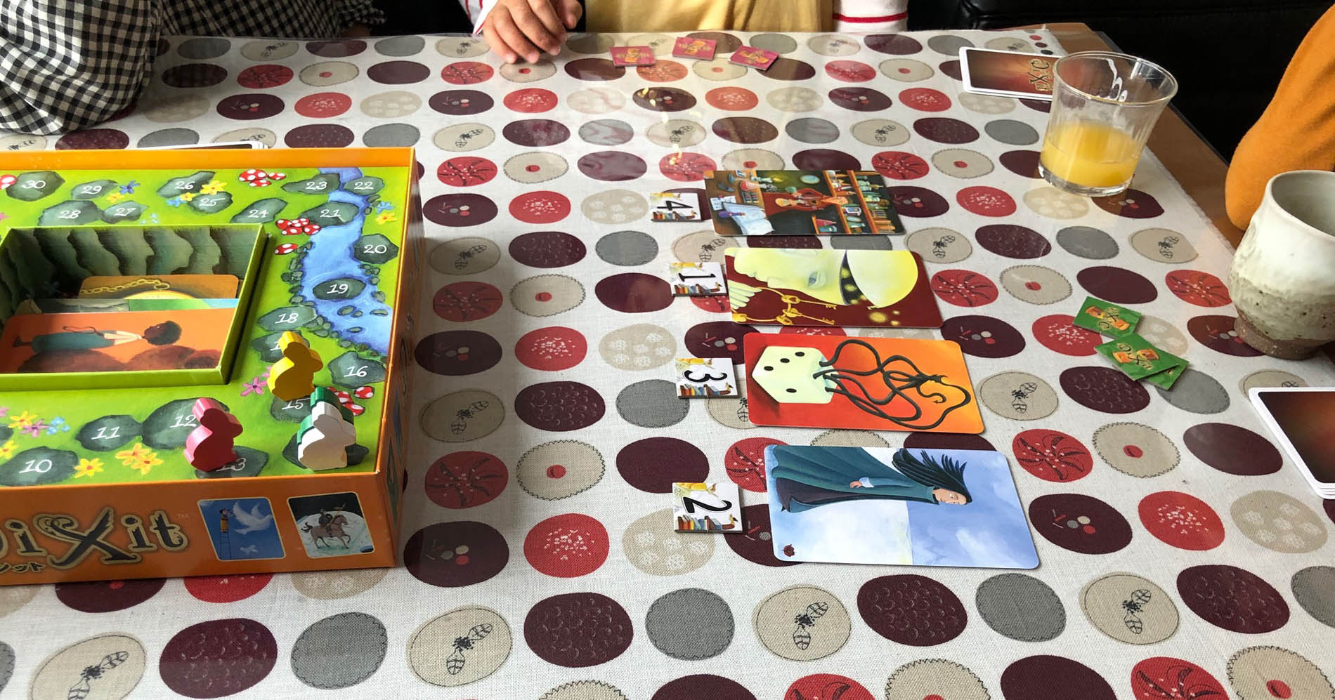 正月に小学生の子供と一緒に大人が 対等に 遊べるお勧めボードゲームを紹介 村上アシシが北海道コンサドーレ札幌とサッカー日本代表を応援するブログ