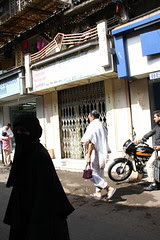 I shoot the silhouette of the hijab.. by firoze shakir photographerno1