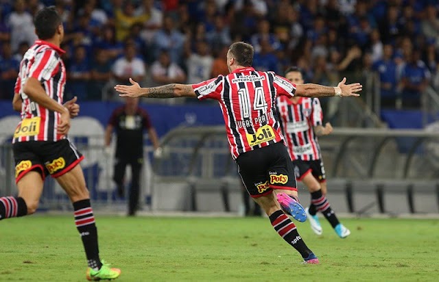 Com um bom futebol, São Paulo venceu, mas não foi o suficiente