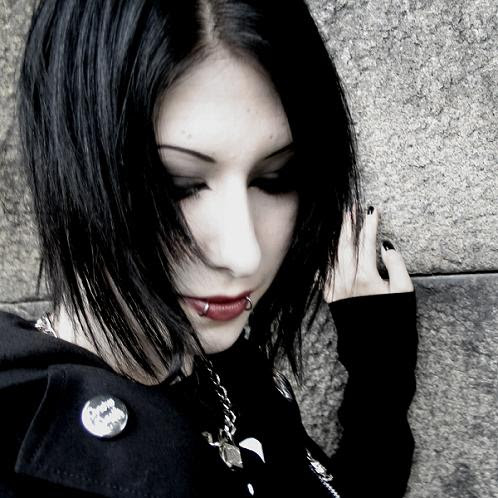 Gothic-hairstyle for girls · Back to Gothic-Haircuts