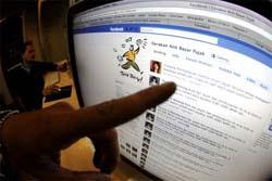 Facebook Bikin Narsis?