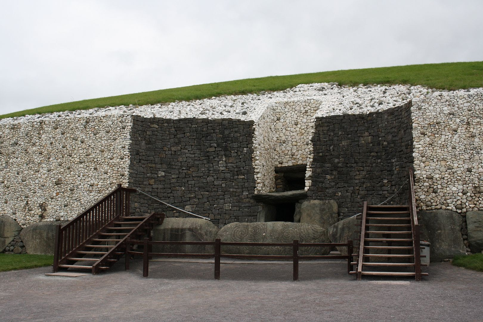 Newgrange at Bru na Boinne, Ireland photo IMG_4260_zps7mxzx4jv.jpg