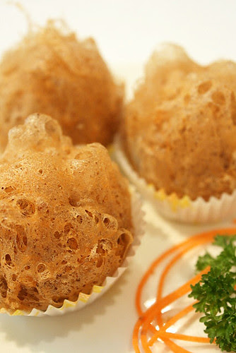 Deep-fried yam croquette with minced duck
