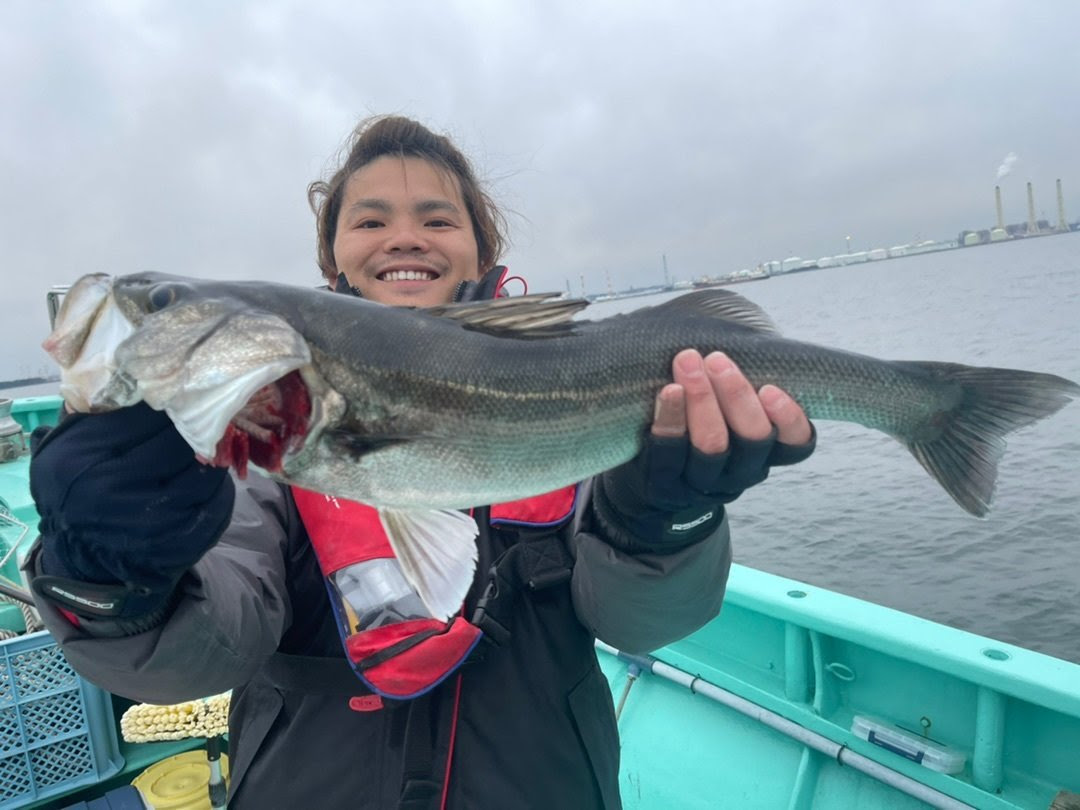 シーバスの釣果 21年2月26日 守山丸 千葉県 寒川港 ベリー釣船予約