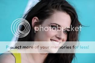 Kristen at the 2012 MMAs