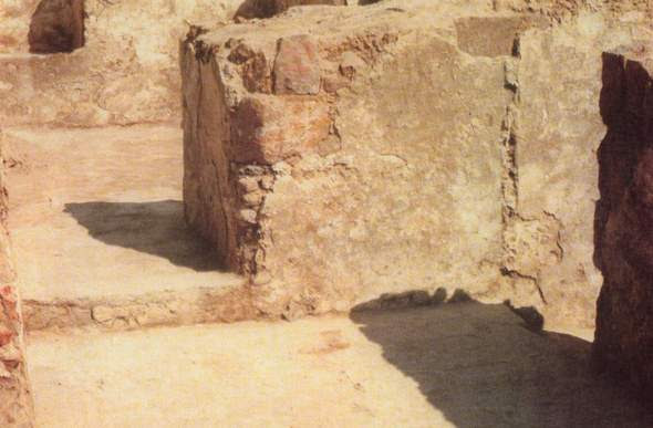http://qitori.files.wordpress.com/2007/12/pintu-masuk-kmr-rasul-di-rmh-khadijah_o.jpg