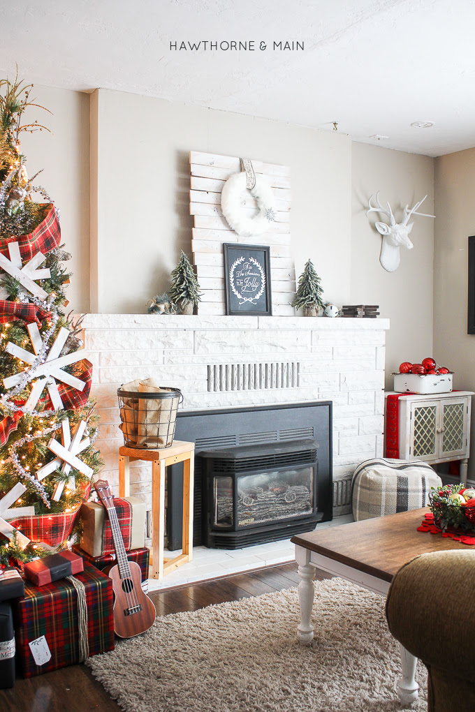 Holiday-Christmas-home-tour-hawthorne-and-main-2015-port15