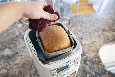 Japanese Bread Machine: Making Delicious Homemade Bread Has Never Been
Easier!
