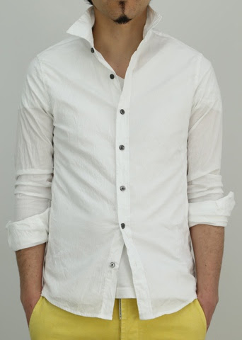 緑 グリーンパンツに合う服は色が重要 メンズおすすめトップス集