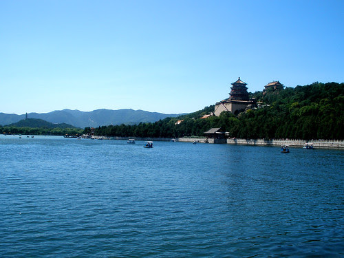 The Tower of Buddhist Incense & Kunming Lake @ Summer Palace