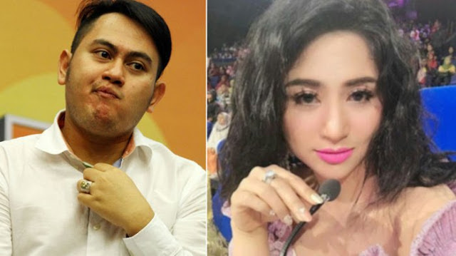 Foto: Buntut Perseteruan Dewi Perssik dan Nassar, KPI Putuskan Nasib Tayangan Dangdut Academy Senin Depan http://ift.tt/20kt43r - Berita Terkini Terbaru Hari Ini - JAKARTA - Komisi Penyiaran Indonesia (KPI) Pusat belum mengeluarkan keputusan apa pun terkait tayangan Dangdut Academy 4 alias D'Academy 4, Selasa (14/2/2017) lalu.