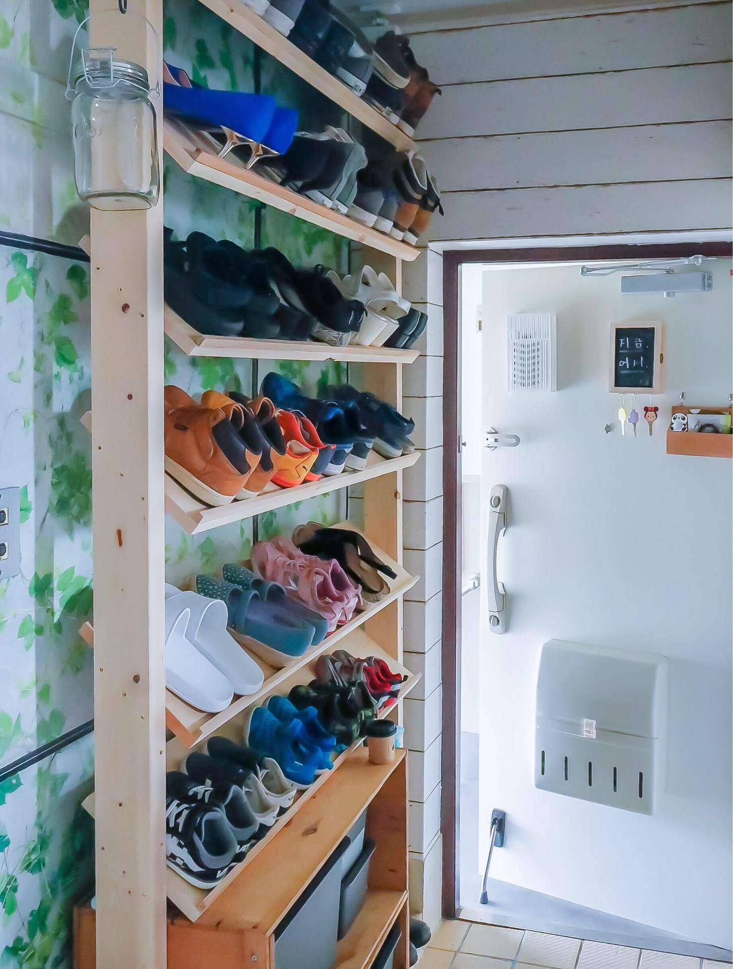 奥行わずかcm に大容量な靴箱diy と玄関収納 うちの音 House Note