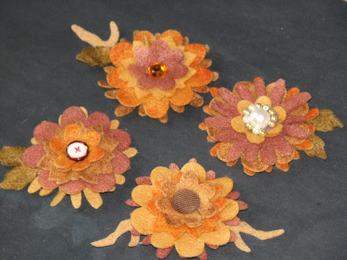 autumn felt flower pin 008
