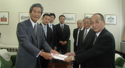 青山学院大学経済学部同窓会奨学金の創設 青山学院大学経済学部同窓会