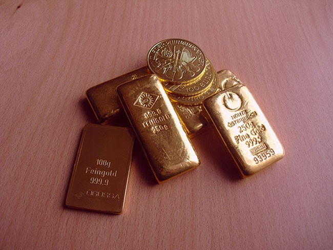 The%20world%u2019s%20gold%20supply%20comes%20from%20asteroids.