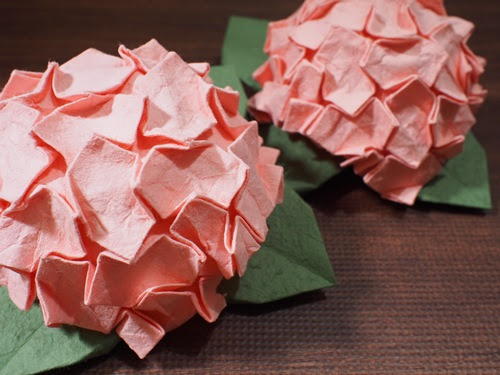 難しい手間がかかる立体あじさいの折り方 折り紙 知恵の小袋