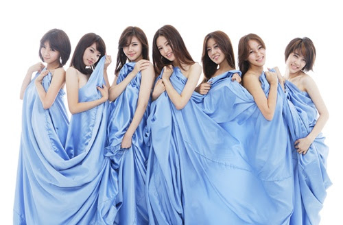 Please wait while images are being loaded.....by Wowmailz