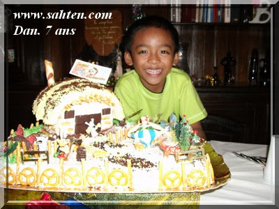 Le Village D Asterix Gateau D Anniversaire Pour Enfants Cuisine Libanaise Par Sahten